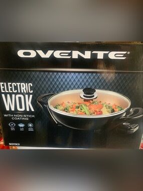 NEVER USED! Ovente Black Electric Wok with Non-Stick Coating